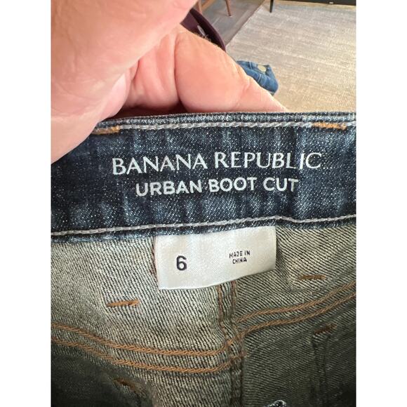 Banana Republic size 6 Urban Boot Cit jeans - Picture 3 of 4